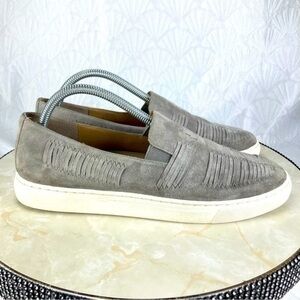 Vince Camuto Slip On Sneakers Womens Sz 9.5 Grey Woven Suede Leather Beyza Flats
